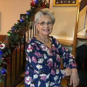 Meet your Posher, Sara